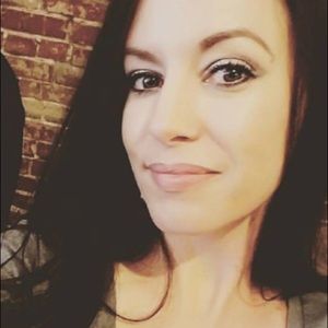 Meet your Posher, Lacy